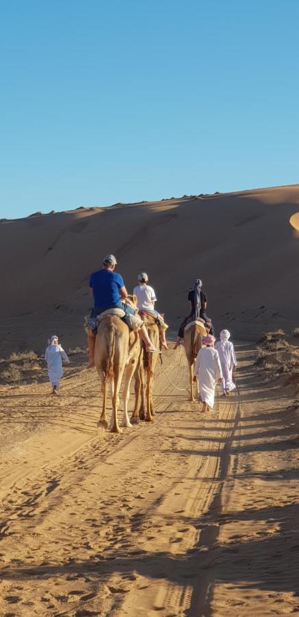 Al Hawiyah Camp Hotel Buitenkant foto